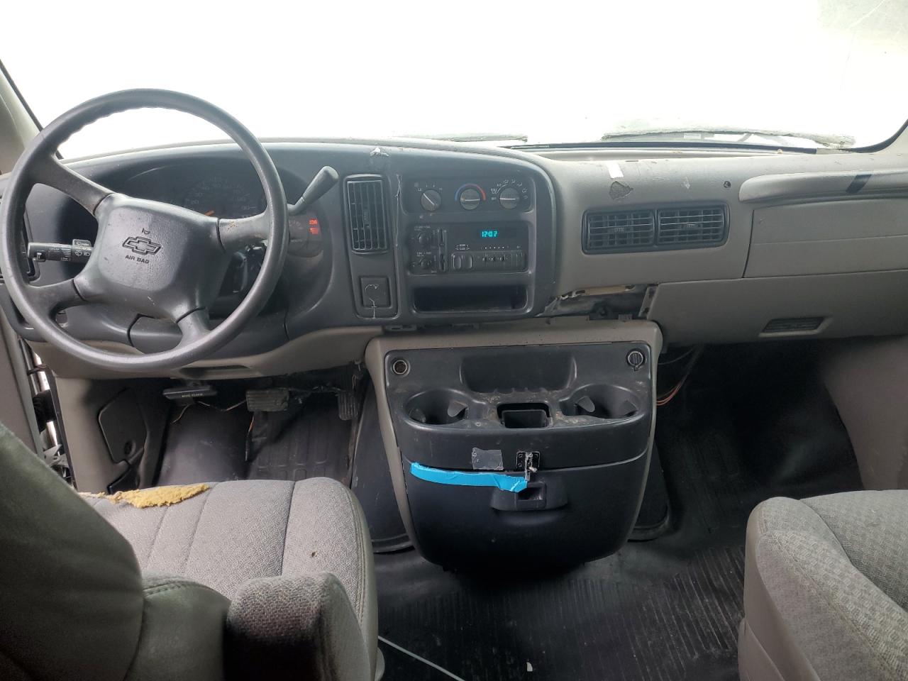 1999 Chevrolet Express G2500 VIN: 1GCGG25R0X1107230 Lot: 60635305