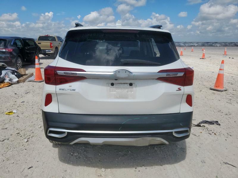  KIA SELTOS 2021 Biały