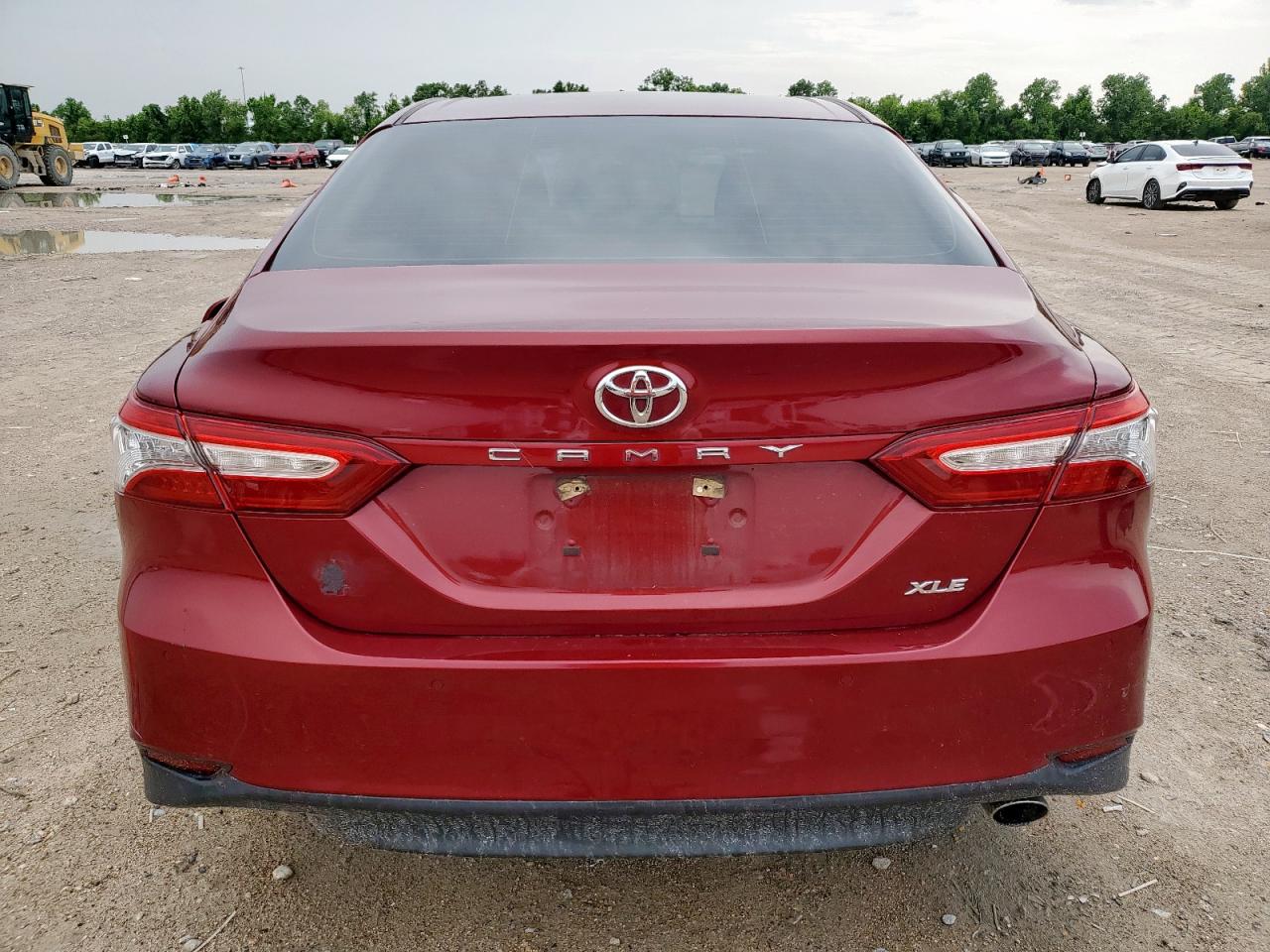 2018 Toyota Camry L VIN: 4T1B11HK5JU630572 Lot: 63198895