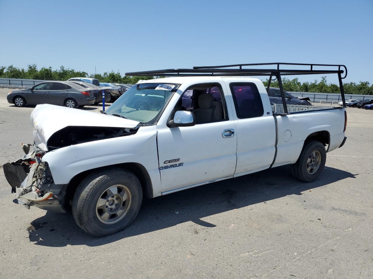 Fresno, CA에서 판매 중인 2000 Chevrolet Silverado C1500 - Front End