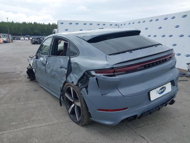 2024 PORSCHE CAYENNE V8