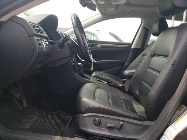  VOLKSWAGEN PASSAT 2017 Black