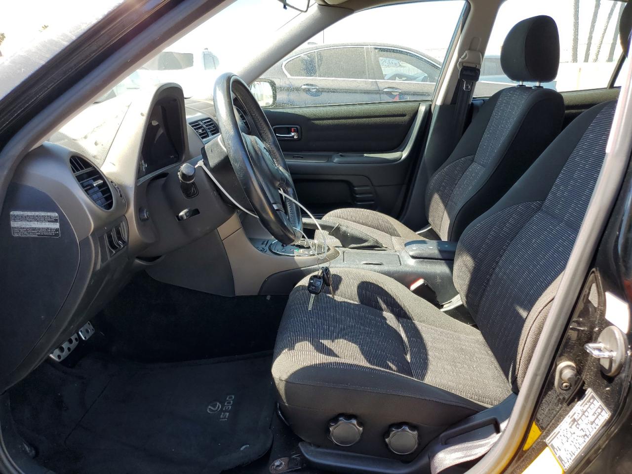2001 Lexus Is 300 VIN: JTHBD182010026753 Lot: 61403065