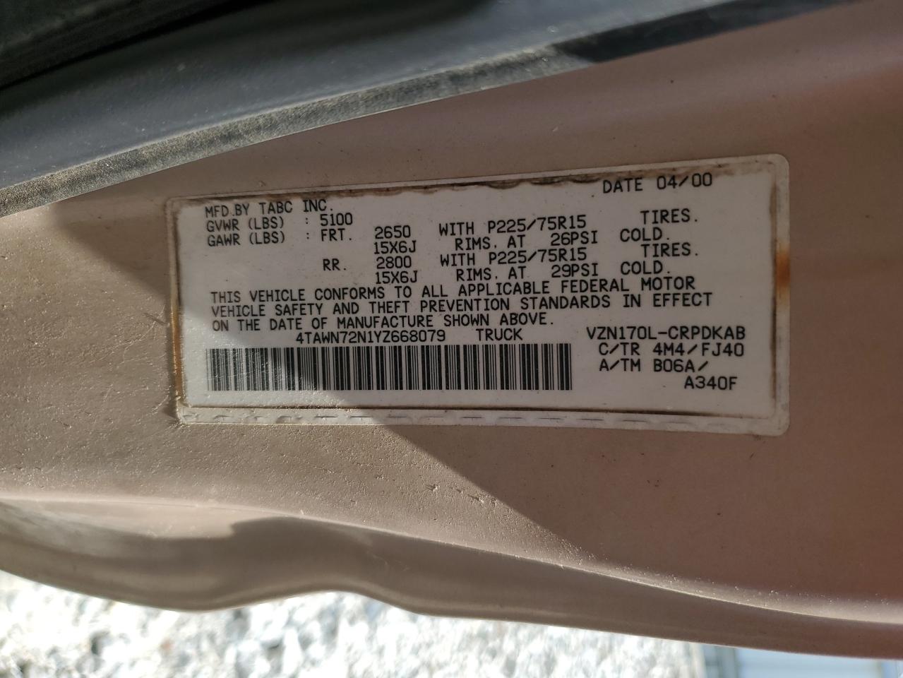 2000 Toyota Tacoma Xtracab VIN: 4TAWN72N1YZ668079 Lot: 63211065