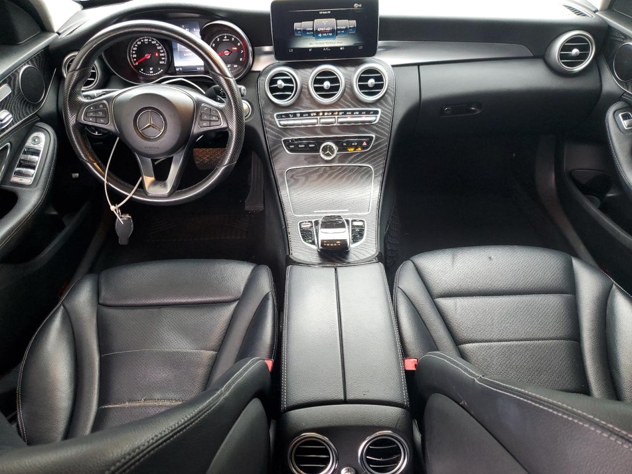 2016 Mercedes-Benz C 300 VIN: 55SWF4JBXGU139725 Lot: 62741895