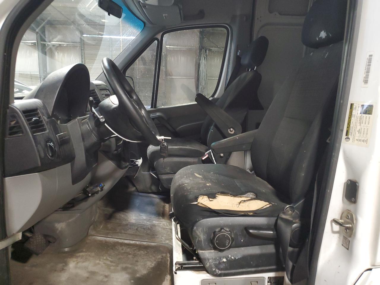 2015 Mercedes-Benz Sprinter 2500 VIN: WD3PE8CC7FP145681 Lot: 60606035