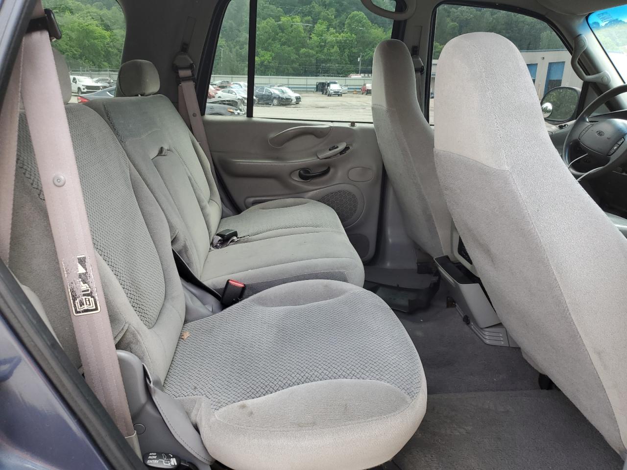 2001 Ford Expedition Xlt VIN: 1FMRU15L51LB38438 Lot: 61297735