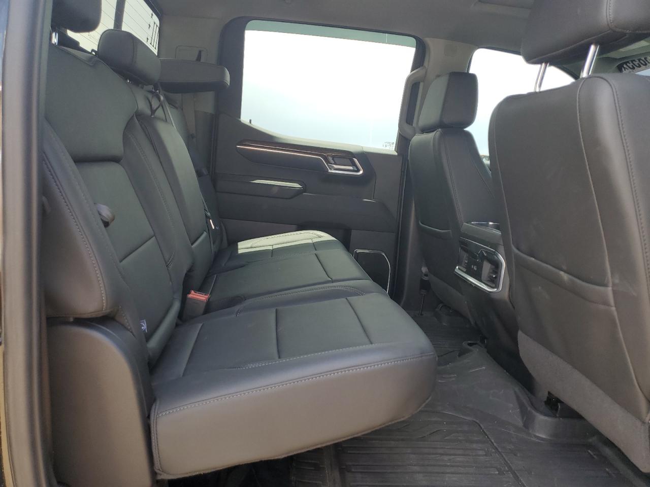 2025 GMC Sierra K1500 Elevation VIN: 1GTUUCE84SZ105662 Lot: 60303855
