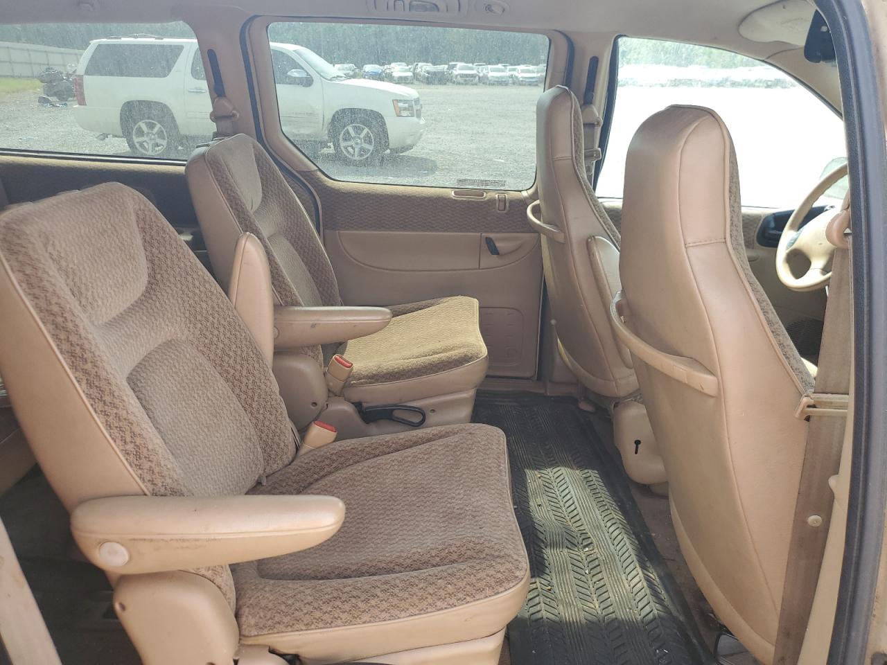 2000 Chrysler Grand Voyager Se VIN: 2C4GJ44GXYR725892 Lot: 60443415