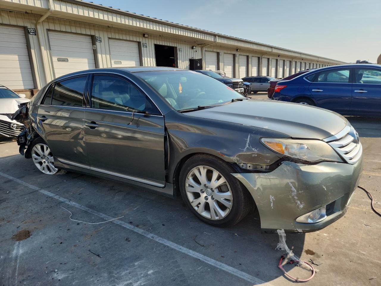 TOYOTA AVALON 2012 VIN 4T1BK3DB8CU444316 фото 4