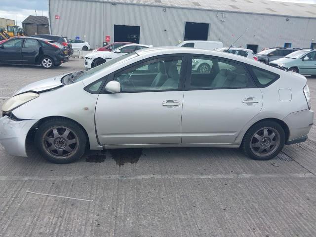 2005 TOYOTA PRIUS T4 V