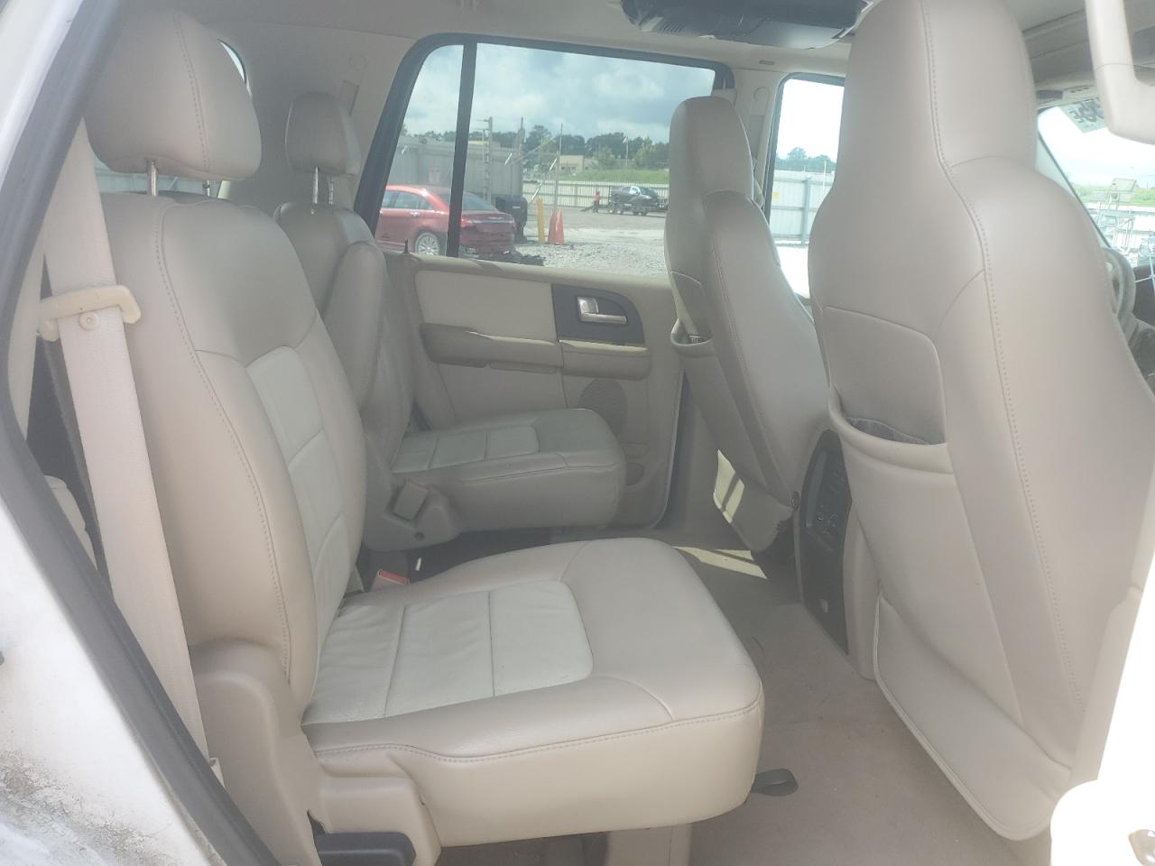 2004 Ford Expedition Eddie Bauer VIN: 1FMFU17L74LB44875 Lot: 61228355
