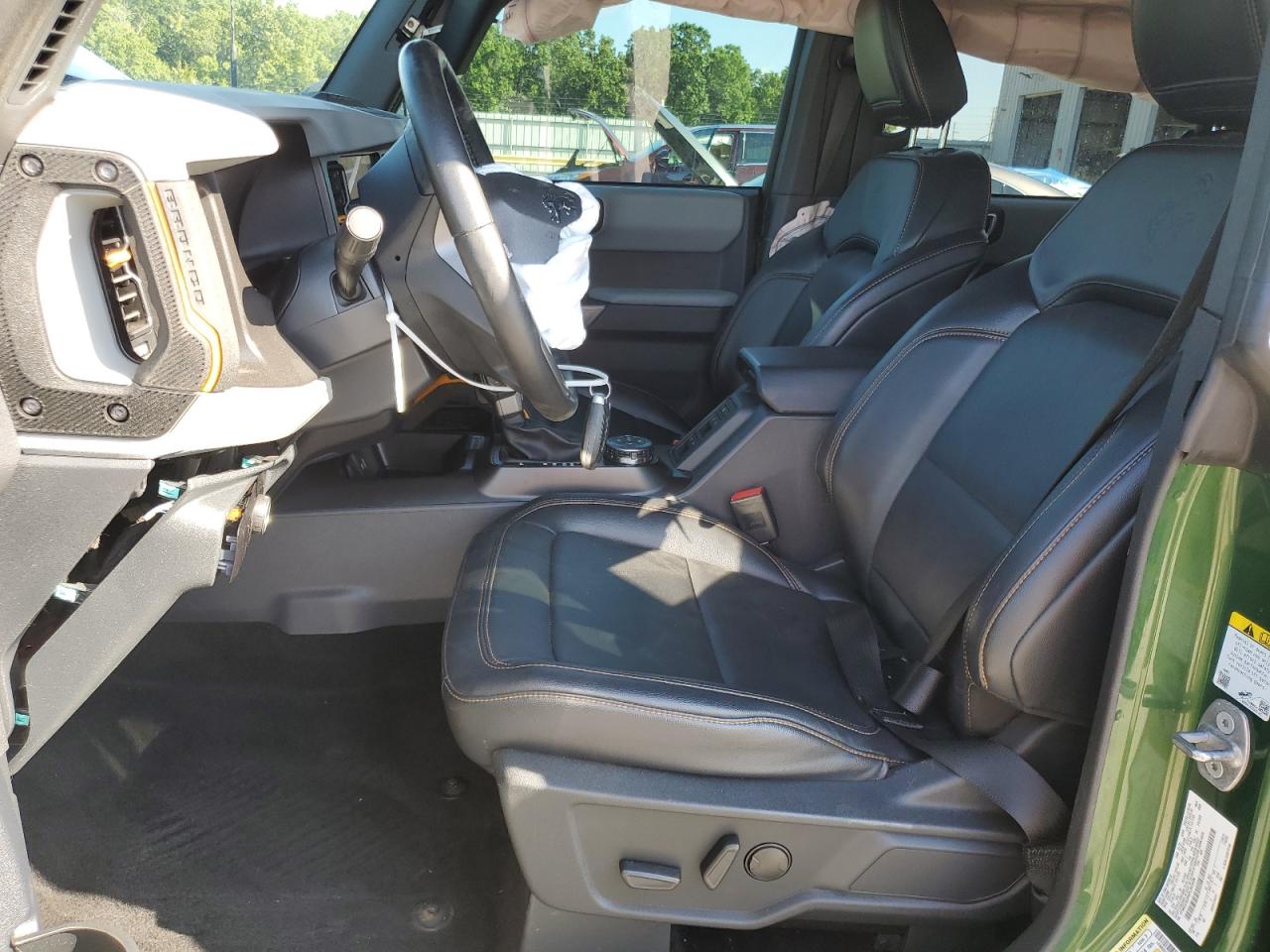 2023 Ford Bronco Base VIN: 1FMEE5DP0PLB65658 Lot: 61542535