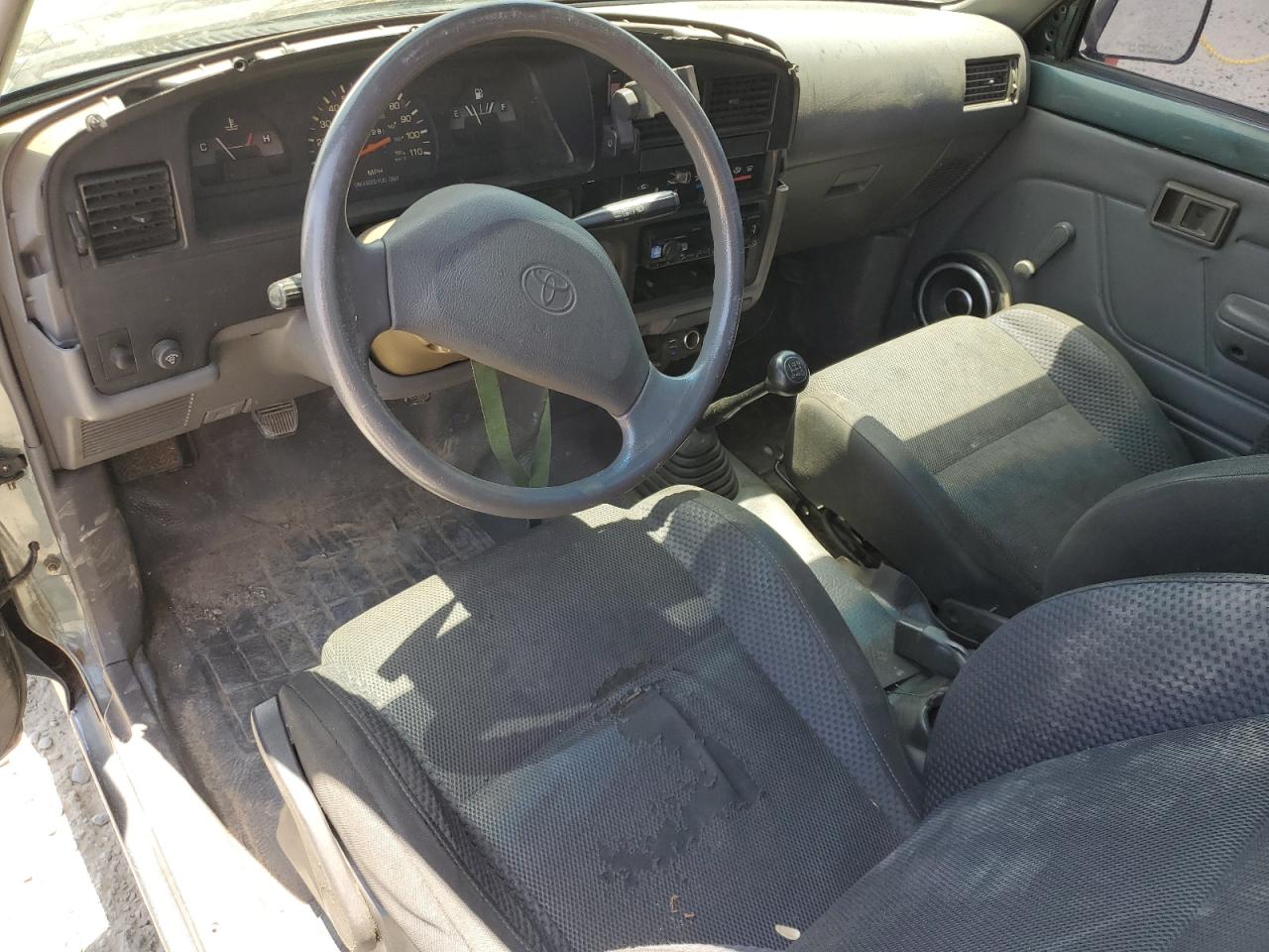1992 Toyota Pickup 1/2 Ton Short Wheelbase Stb VIN: 4TARN81A1NZ041749 Lot: 59712055