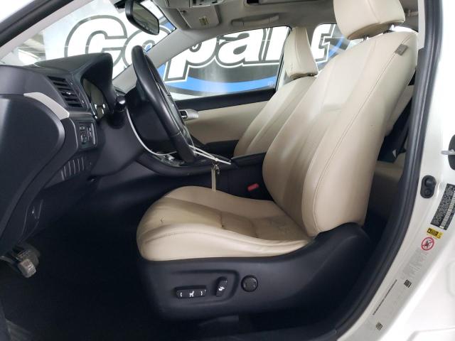  LEXUS CT 200 2013 White