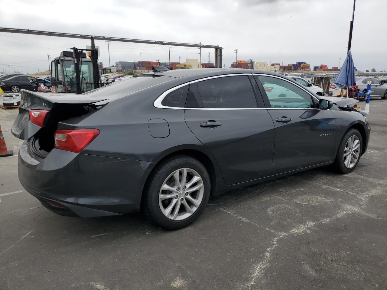 CHEVROLET MALIBU 2018 VIN 1G1ZD5ST7JF191035 фото 3