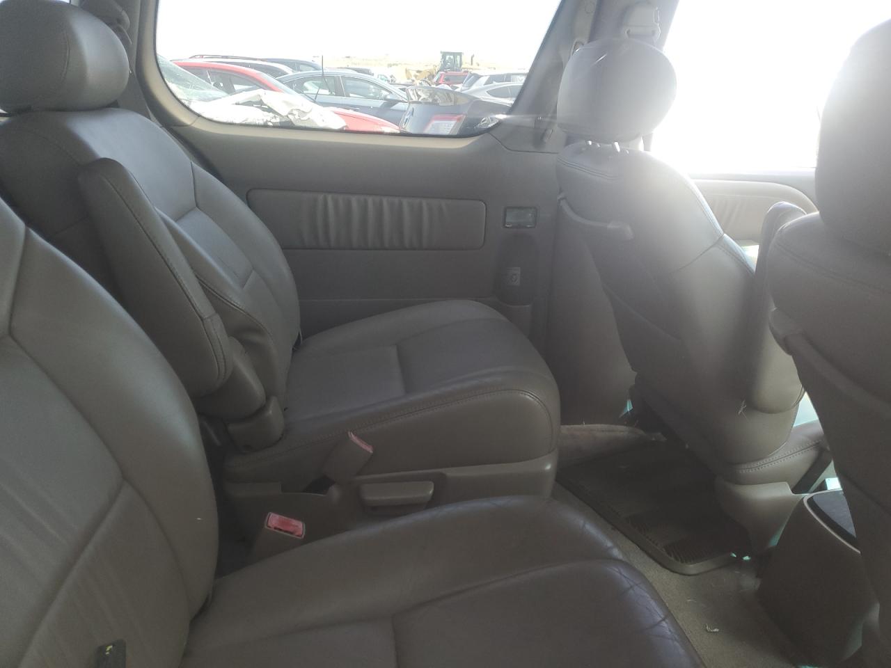 2000 Toyota Sienna Le VIN: 4T3ZF13C3YU292655 Lot: 62398825