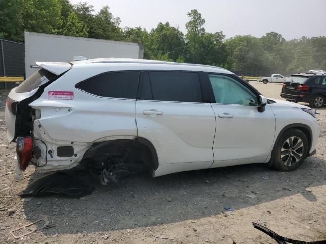 TOYOTA HIGHLANDER 2022 Белы