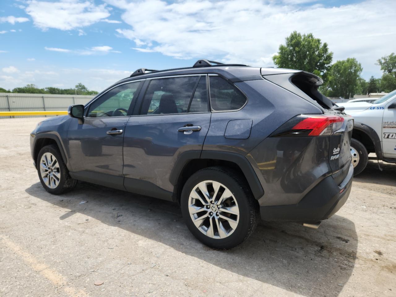 TOYOTA RAV4 2019 VIN JTMC1RFV5KJ016564 фото 2