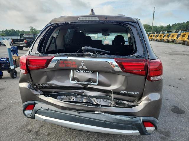 MITSUBISHI OUTLANDER 2017 Коричневый