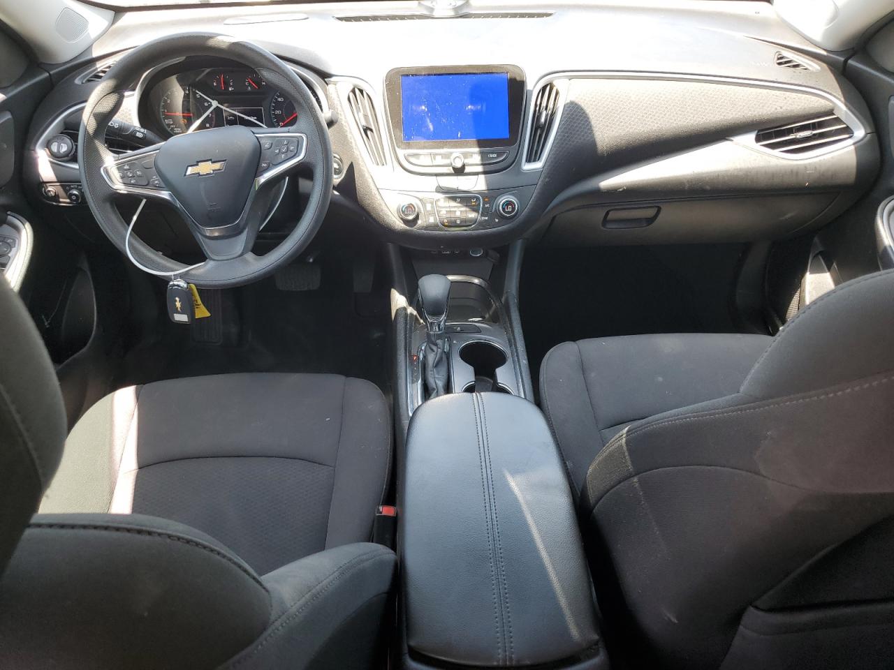 CHEVROLET MALIBU 2023 VIN 1G1ZD5ST4PF211718 zdjęcie 8