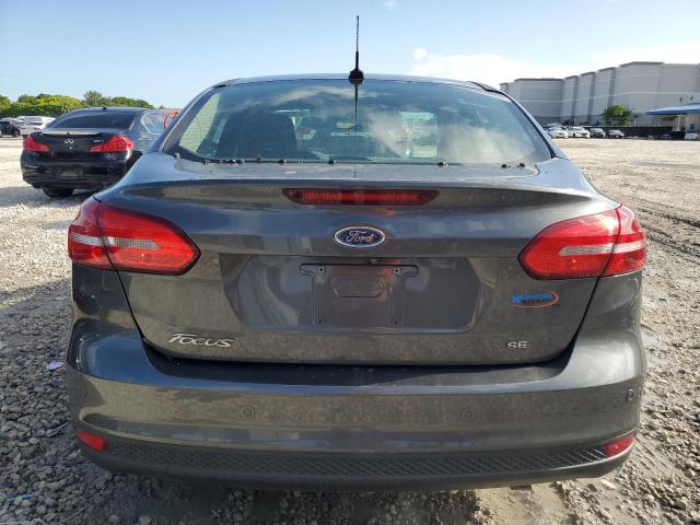 Sedans FORD FOCUS 2016 Szary