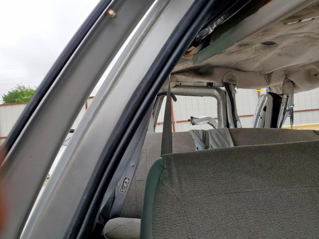 2003 Ford Econoline E150 Wagon VIN: 1FMRE11283HB97483 Lot: 59074805