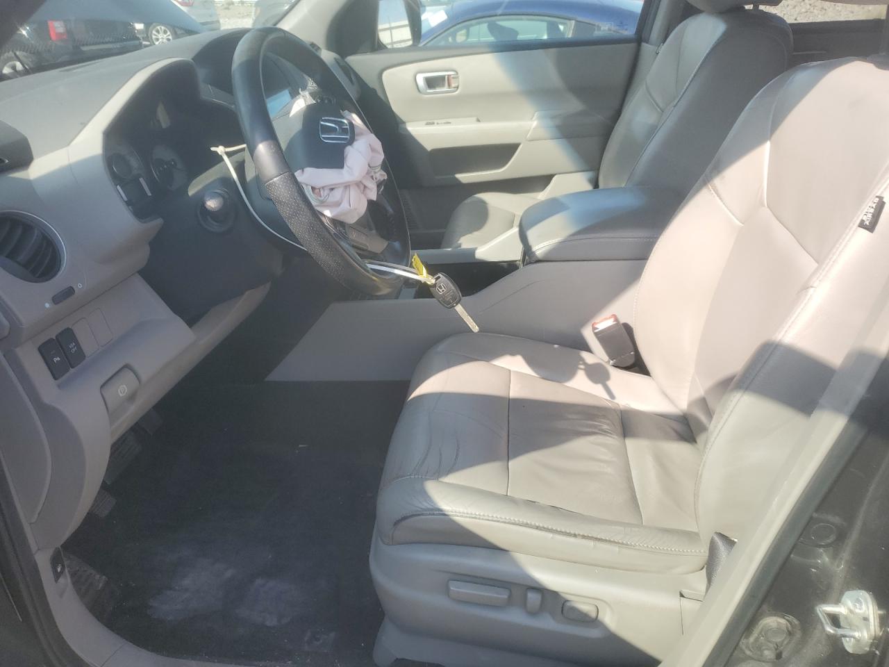 2011 Honda Pilot Touring VIN: 5FNYF4H96BB057142 Lot: 61851035