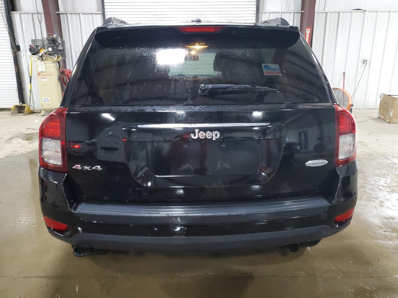 2016 Jeep Compass Latitude VIN: 1C4NJDEB2GD573909 Lot: 62168225