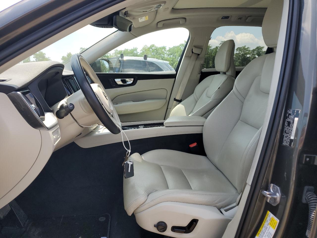 2019 Volvo Xc60 T5 VIN: LYV102RK5KB289516 Lot: 62600585