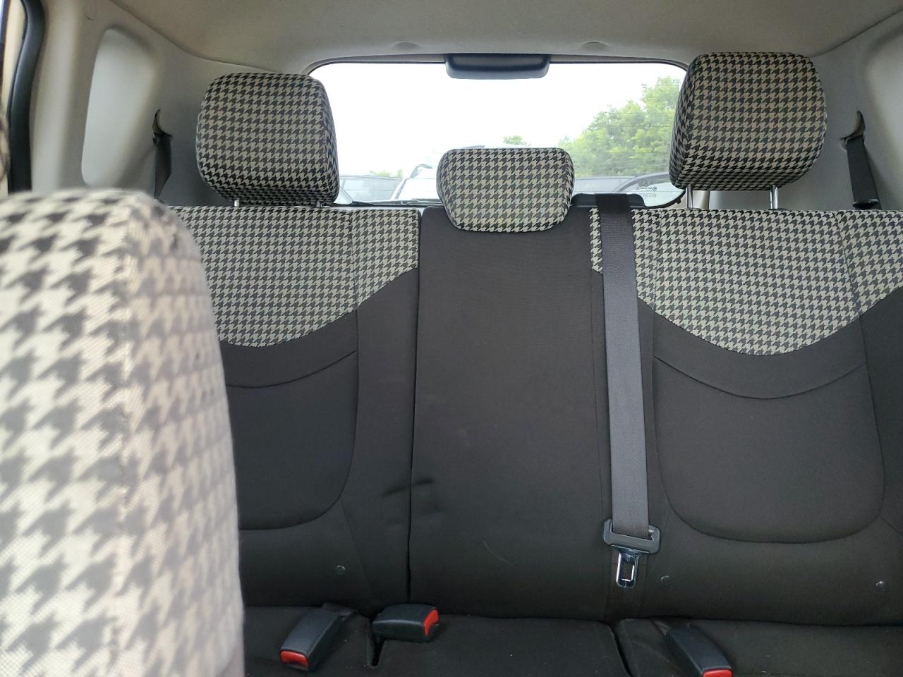 2011 Kia Soul + VIN: KNDJT2A21B7717783 Lot: 60940965