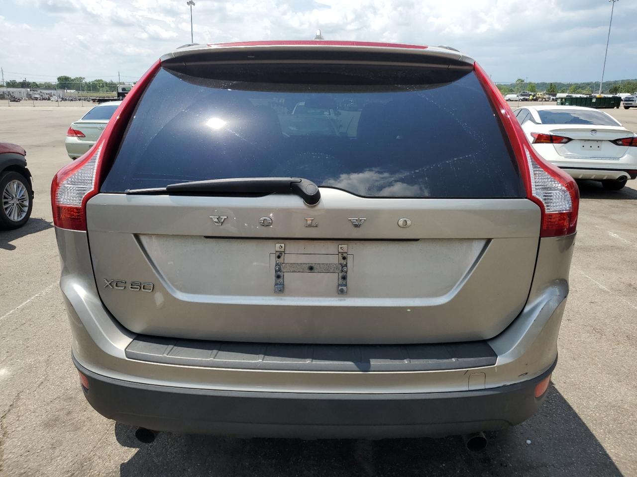 2011 Volvo Xc60 3.2 VIN: YV4940DLXB2182861 Lot: 62151935