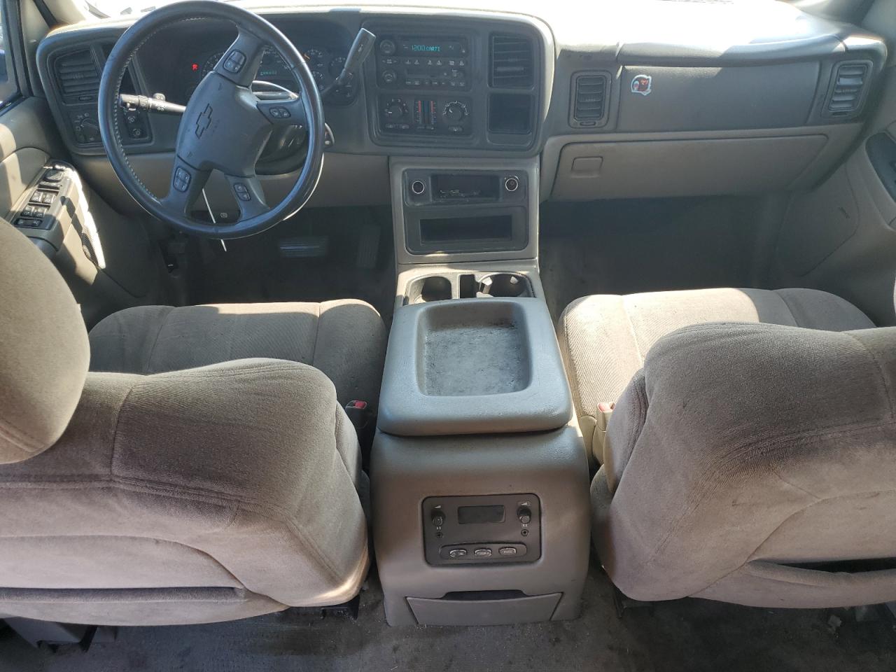 2005 Chevrolet Suburban C1500 VIN: 3GNEC16Z85G104660 Lot: 61638465