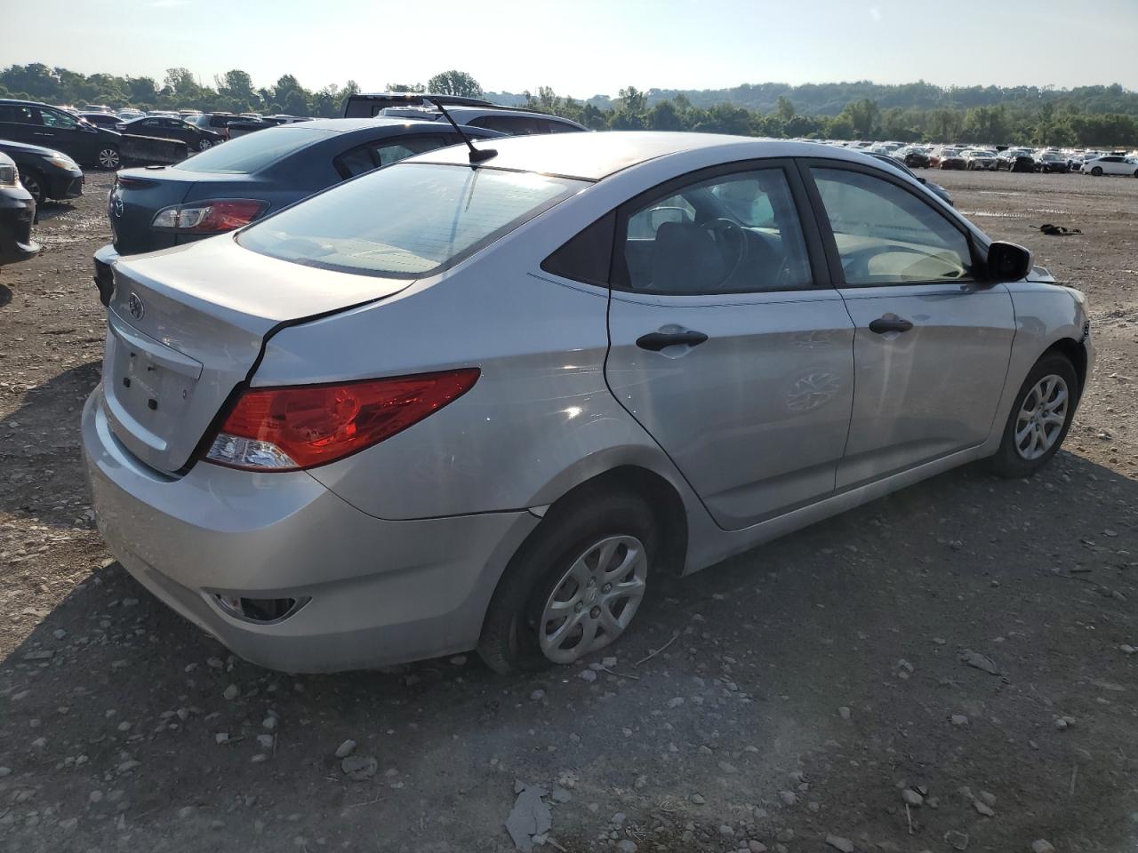 HYUNDAI ACCENT 2012 VIN KMHCT4AE4CU090493 фото 3