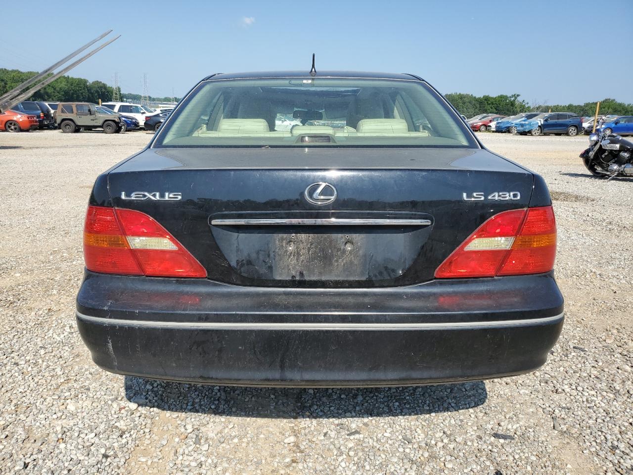 2003 Lexus Ls 430 VIN: JTHBN30F030122585 Lot: 62170695