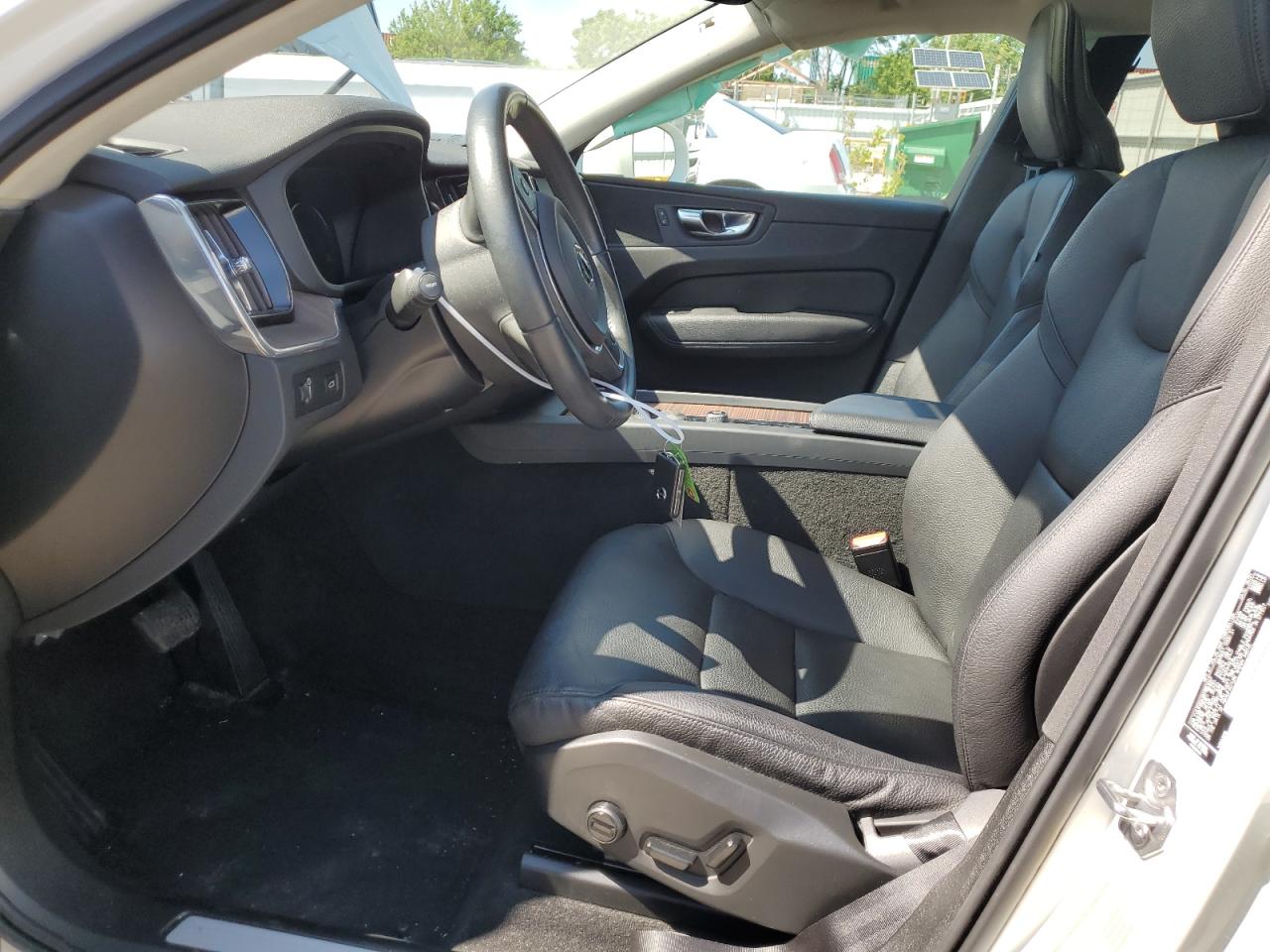 2021 Volvo Xc60 T5 Momentum VIN: YV4102DK9M1863047 Lot: 61468365