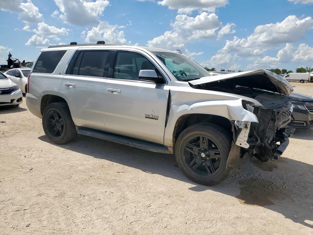 CHEVROLET TAHOE 2016 VIN 1GNSCBKC6GR249418 фото 4
