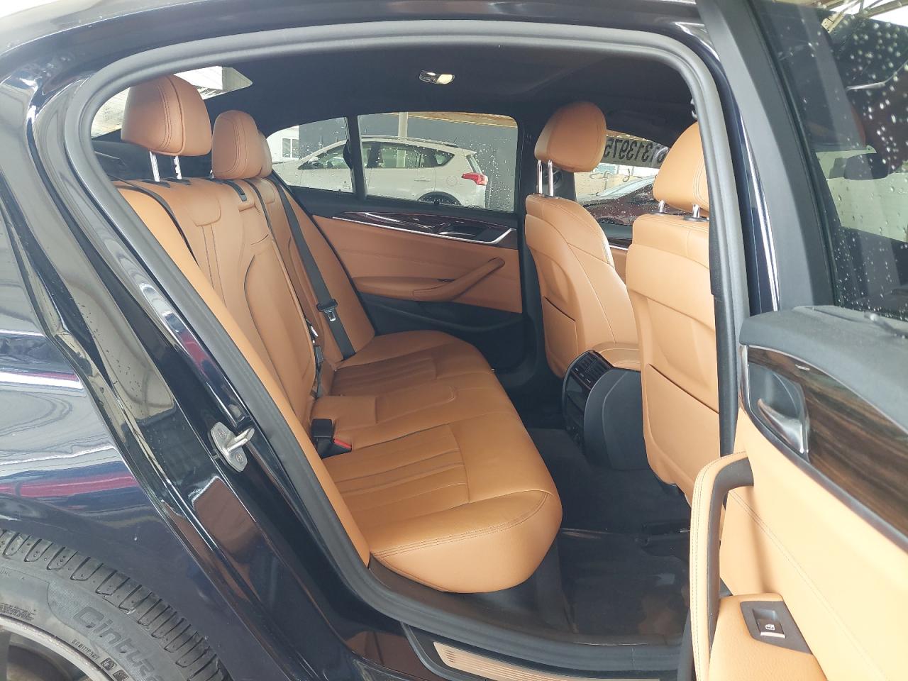 WBAJA1A03KWW00112 - 2019 Bmw 5 SERIES - #61313975