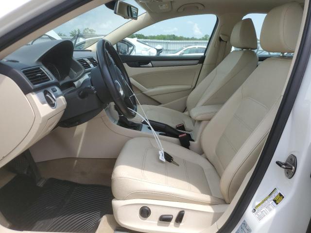  VOLKSWAGEN PASSAT 2013 White