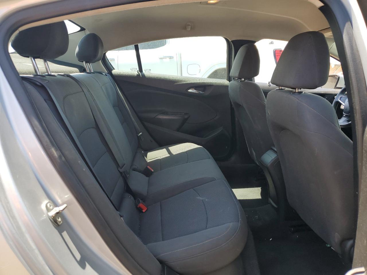 2018 Chevrolet Cruze Ls VIN: 1G1BC5SM8J7235034 Lot: 62523165