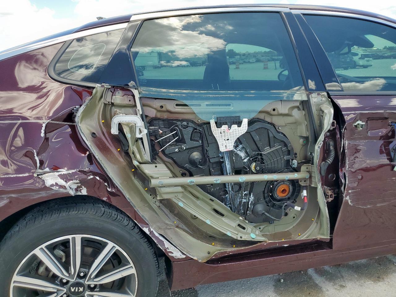 2020 Kia Optima Ex VIN: 5XXGU4L16LG425479 Lot: 63015785