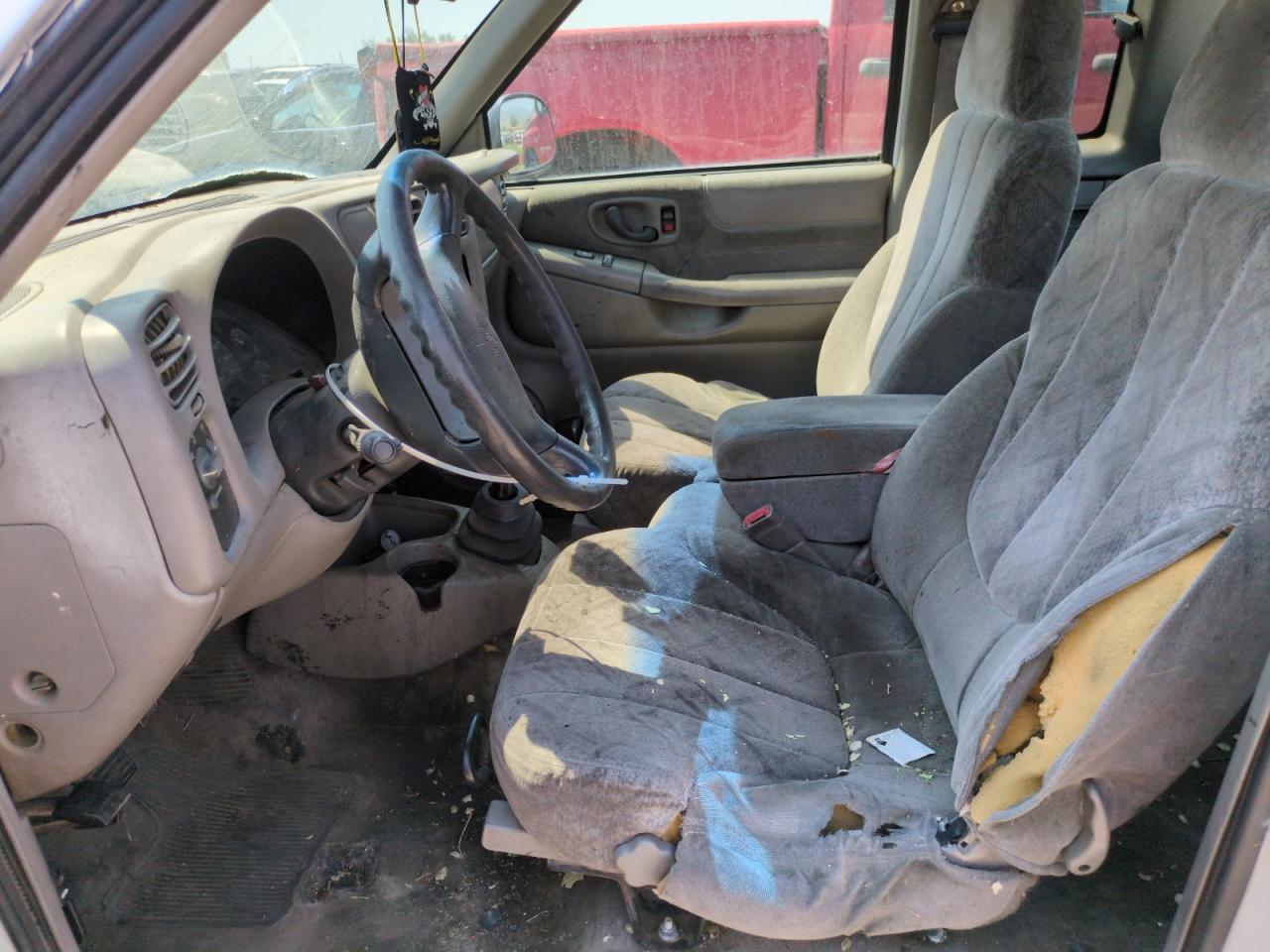 1998 GMC Sonoma VIN: 1GTCS1942W8533805 Lot: 60378985
