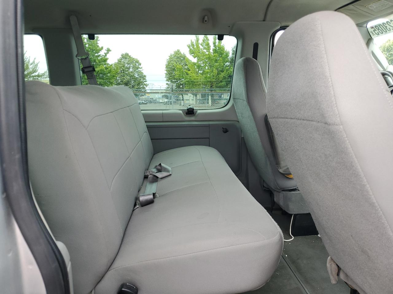 2006 Ford Econoline E150 Wagon VIN: 1FMRE11W96DA65010 Lot: 61623085