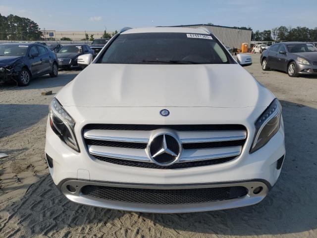 Паркетники MERCEDES-BENZ GLA-CLASS 2015 Белы