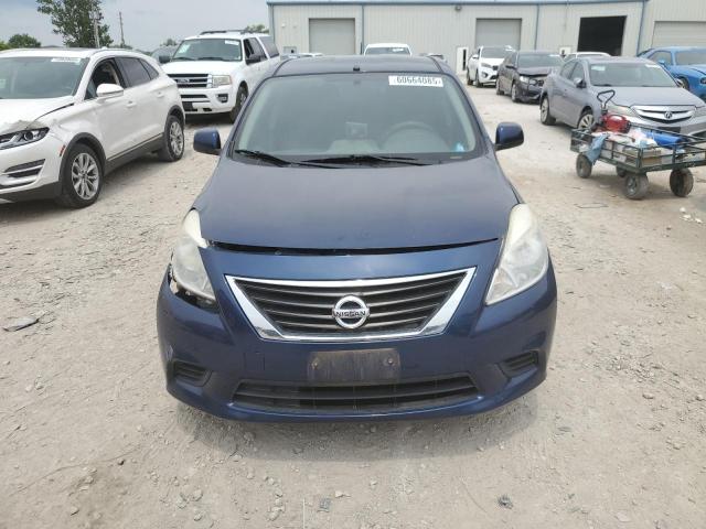 Седаны NISSAN VERSA 2013 Синий