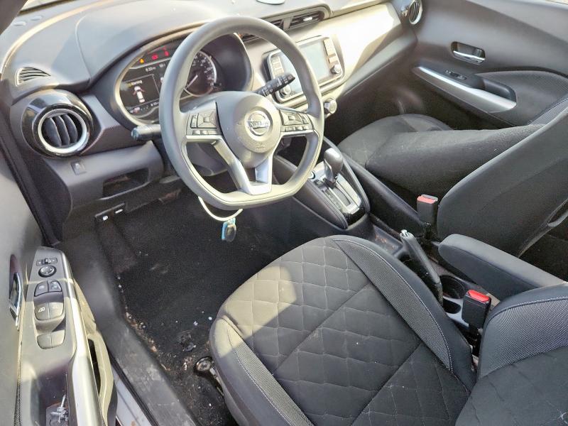  NISSAN KICKS 2018 Silver