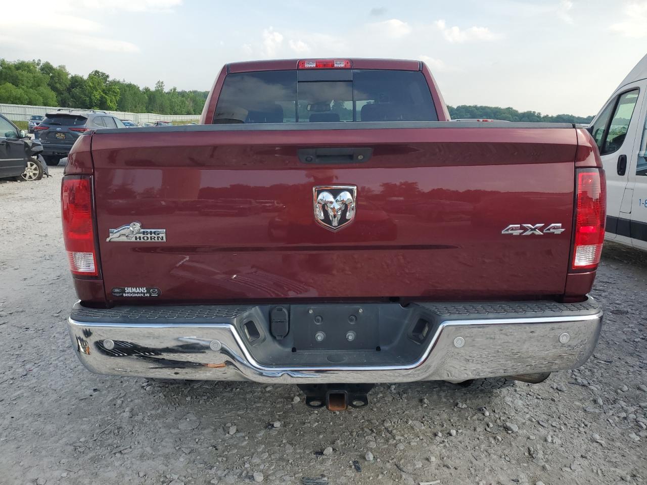 2018 Ram 1500 Slt VIN: 3C6RR7LG1JG252729 Lot: 62446195