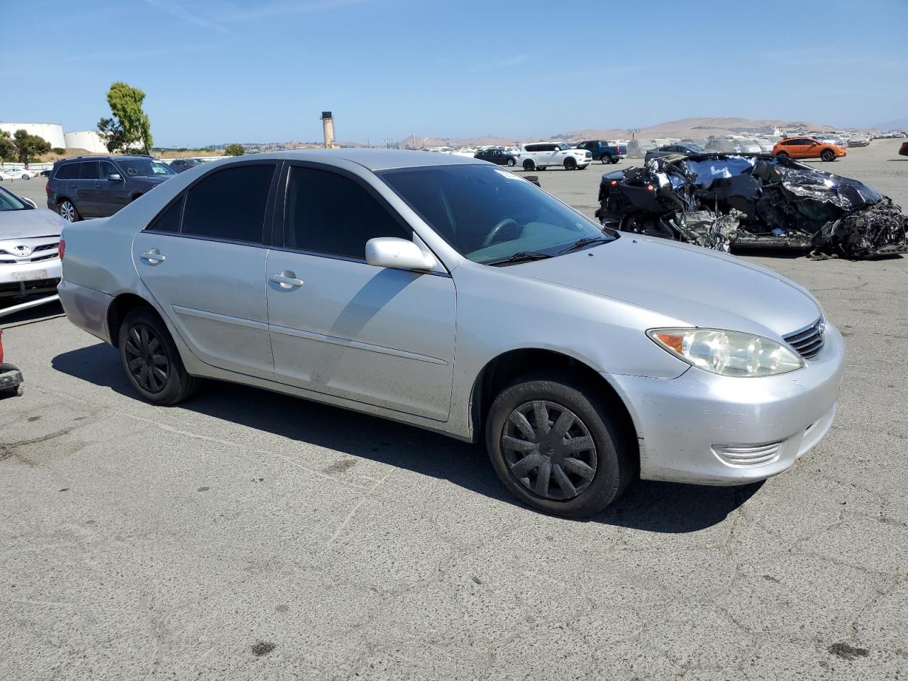 TOYOTA CAMRY 2005 VIN 4T1BE32K15U514400 photo 4