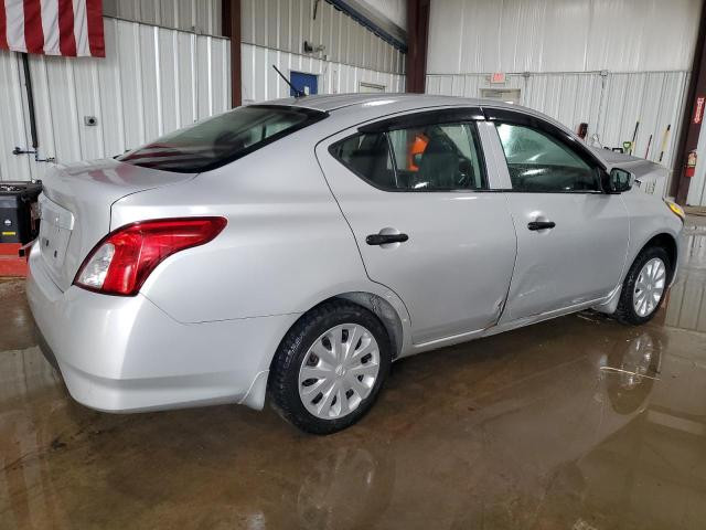  NISSAN VERSA 2017 Silver