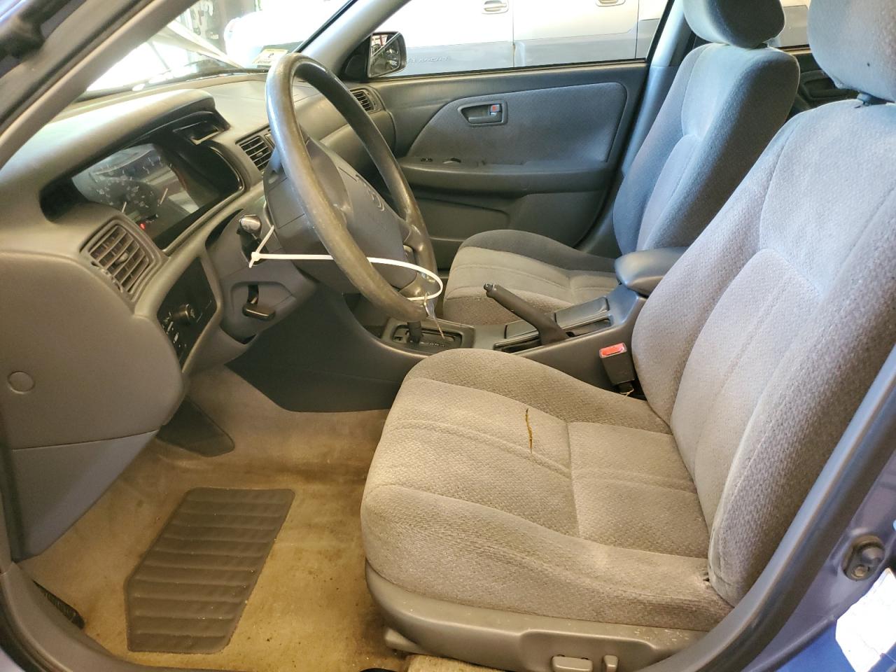 2000 Toyota Camry Ce VIN: JT2BG22K3Y0444671 Lot: 61776585